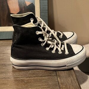 Women’s platform converse size 5